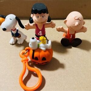 Snoopy Action Figures Multicolor